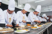 学厨师培训费用多少钱-全面解析烹饪教育投资成本